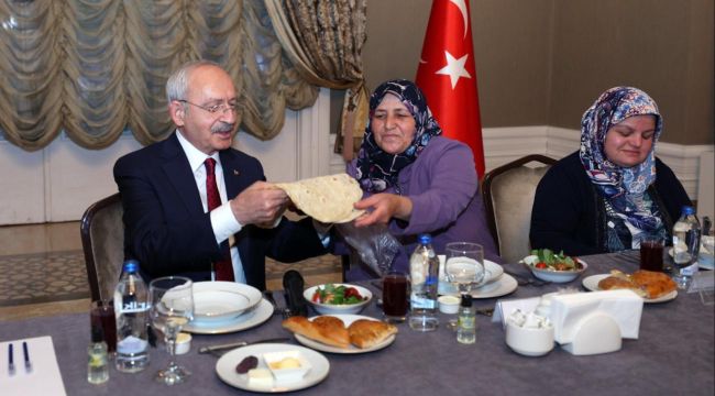 CHP Genel Başkanı Kemal Kılıçdaroğlu Ev Emekçisi Kadınlarla Bir Araya Geldi