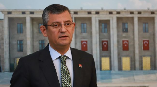 CHP Genel Başkanı Özgür Özel, Babacan Ailesine Başsağlığı Diledi