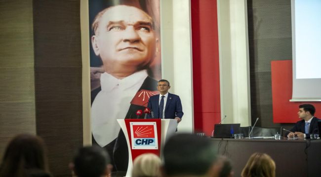 CHP Genel Başkanı Özgür Özel; Gölge Kabine ve İdari Görevler'den Oluşan MYK'yı Açıkladı