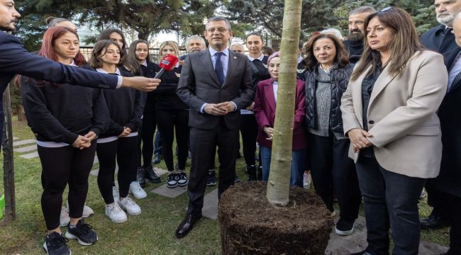 CHP Genel Başkanı Özgür Özel: "Cumhuriyet Halk Partisi Ulu Bir Çınardır"
