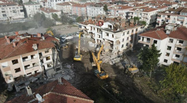 Riskli yapılarda yaşayan 1500 vatandaşın deprem kâbusu son buldu!