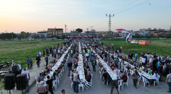 Adana'da mutluluğun resmi çiziliyor